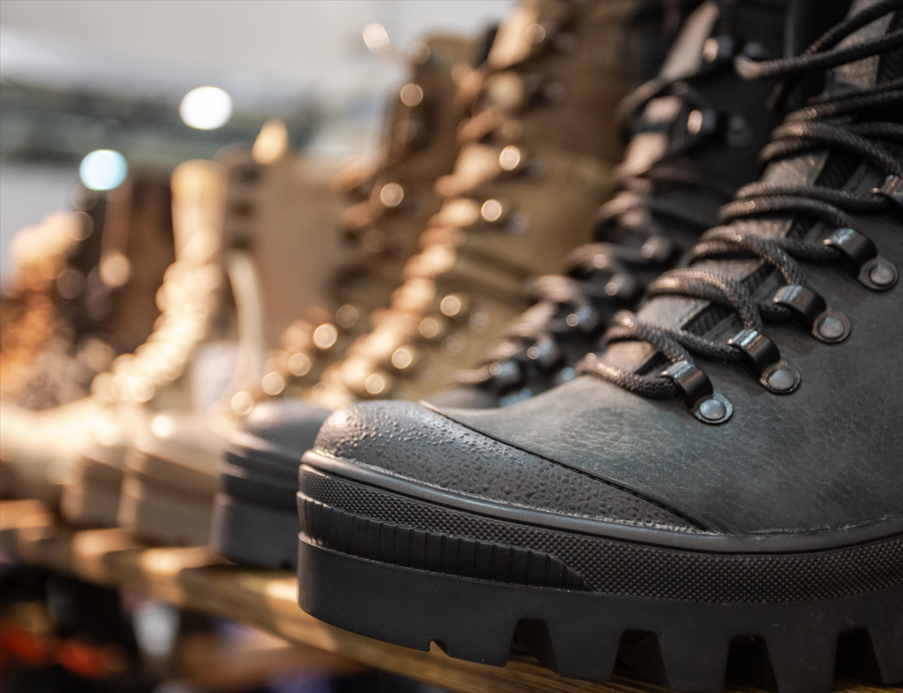 Innovaciones en Calzado Táctico y Textil